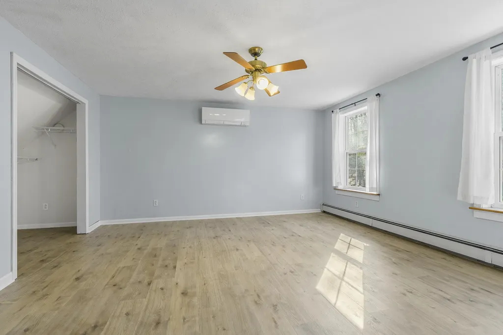 23 Compass Rose Road Brunswick ME 04011
