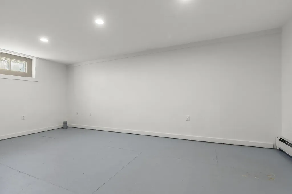 23 Compass Rose Road Brunswick ME 04011