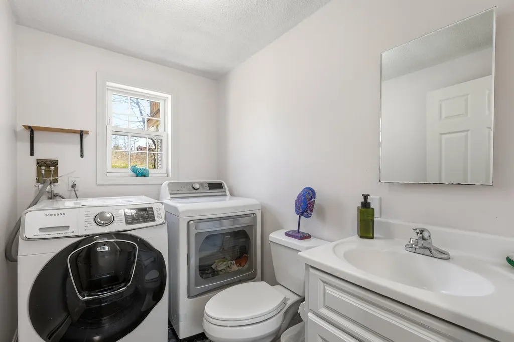 486 Highland Avenue South Portland ME 04106