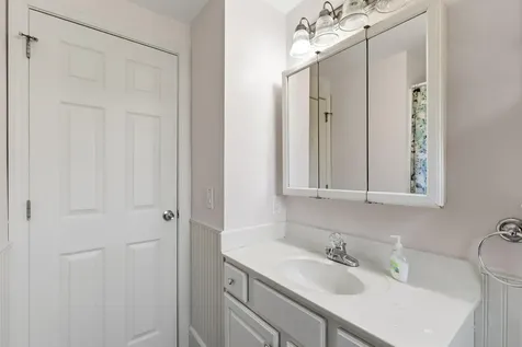 486 Highland Avenue South Portland ME 04106