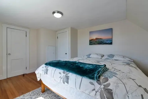 15 Sunset Avenue North Berwick ME 03906