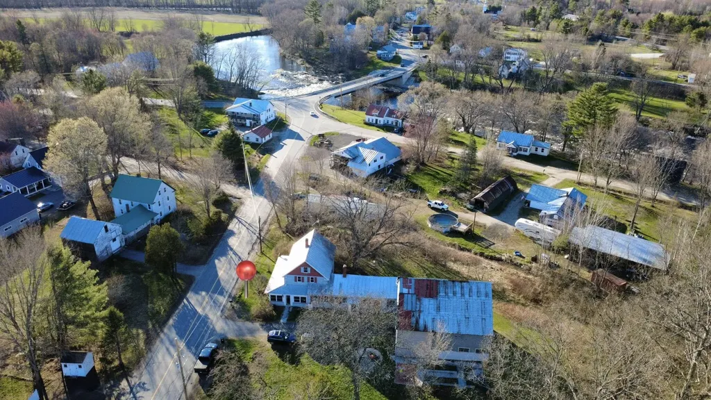 28 Vienna Road Chesterville ME 04938