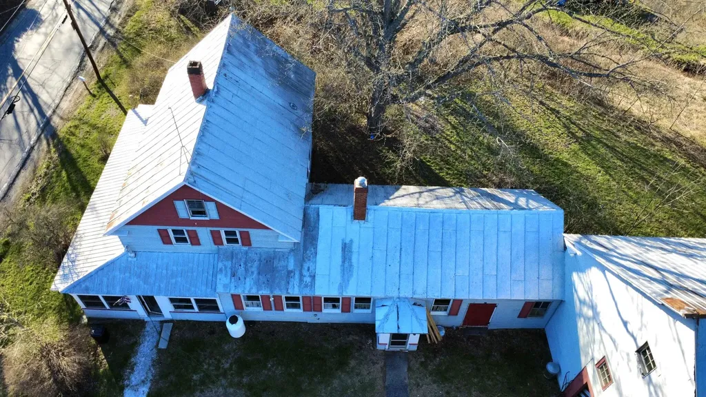 28 Vienna Road Chesterville ME 04938