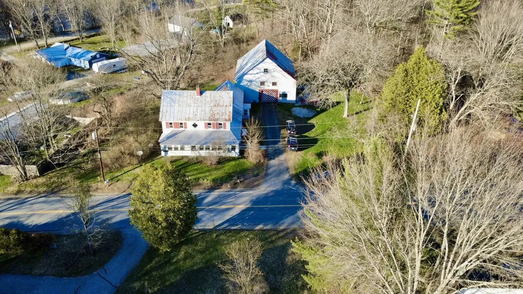 28 Vienna Road Chesterville ME 04938