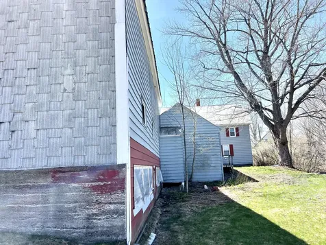28 Vienna Road Chesterville ME 04938