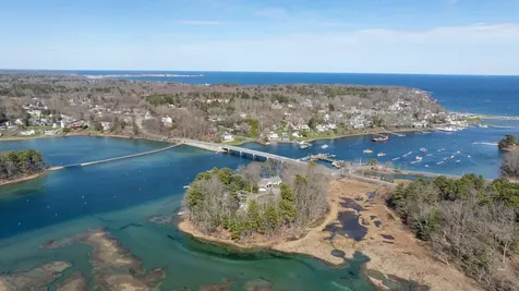 3 Pine Island York ME 03909