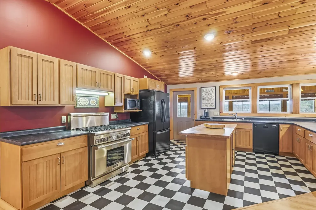 31 Lake Ridge Lane Smithfield ME 04978