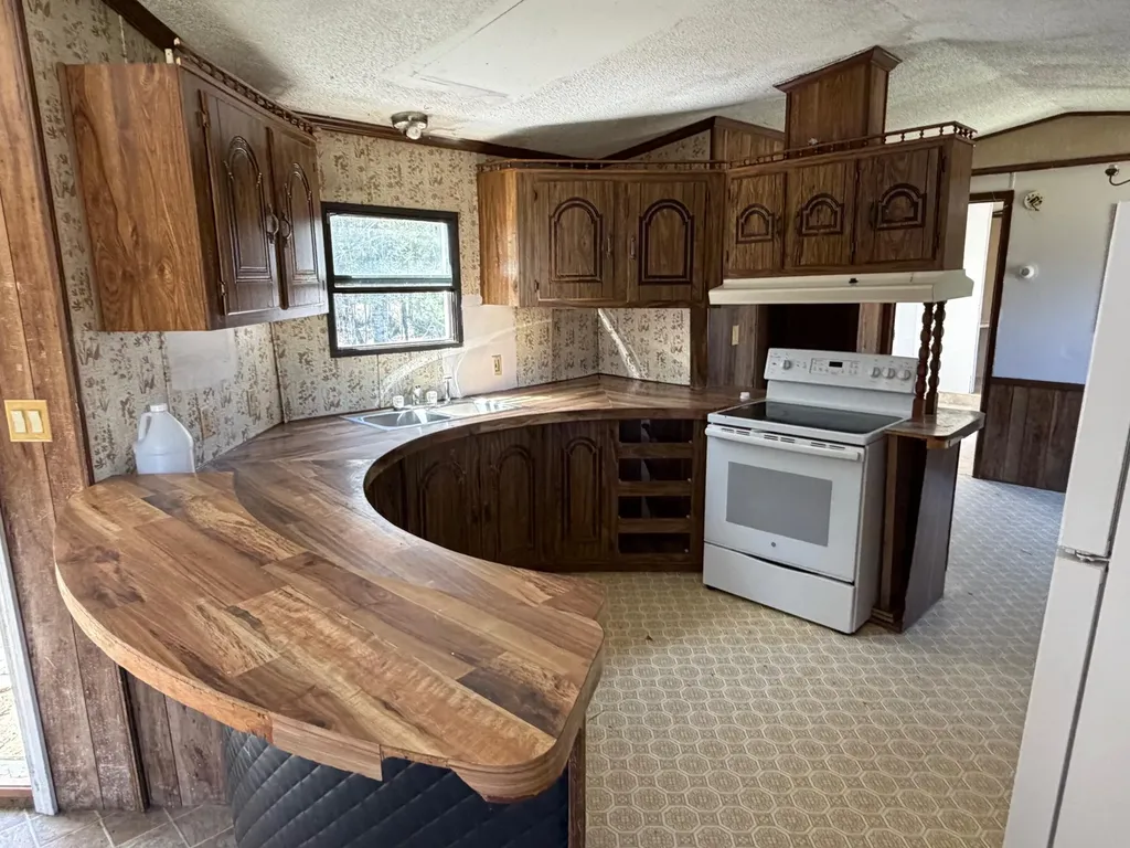 137 Bridge Road Cambridge ME 04923
