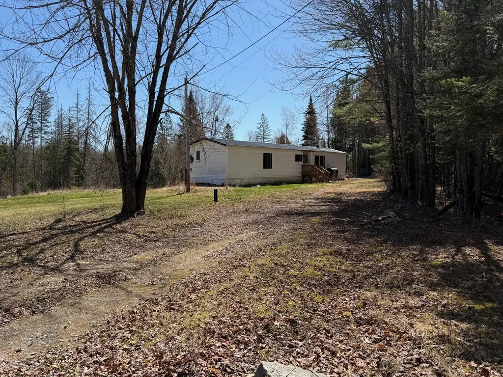 137 Bridge Road Cambridge ME 04923