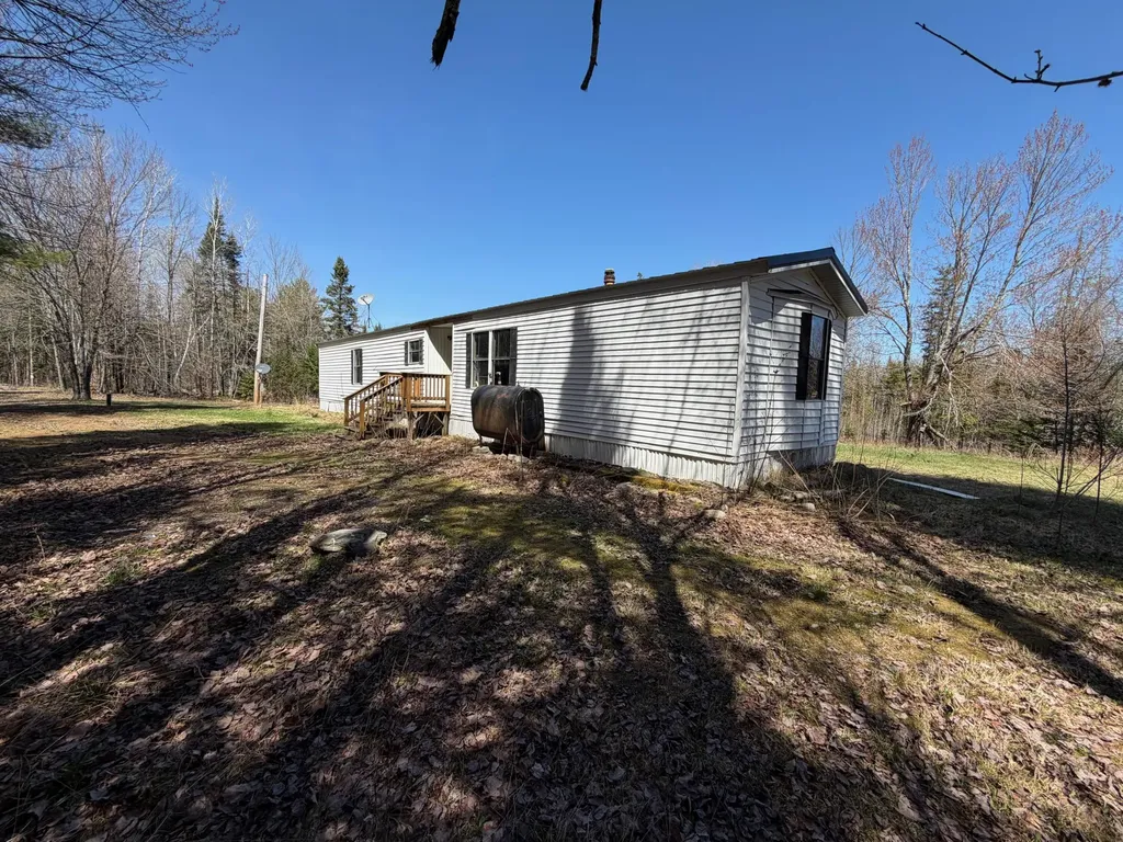 137 Bridge Road Cambridge ME 04923