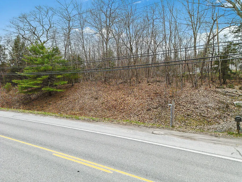 003 Eastern Avenue Augusta ME 04330