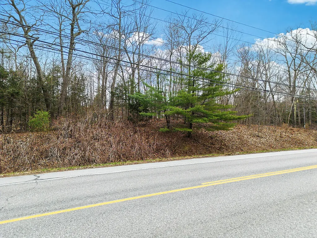 003 Eastern Avenue Augusta ME 04330