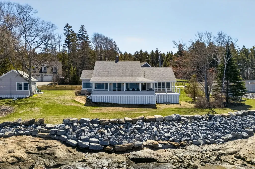 113 Pemaquid Trail Bristol ME 04554