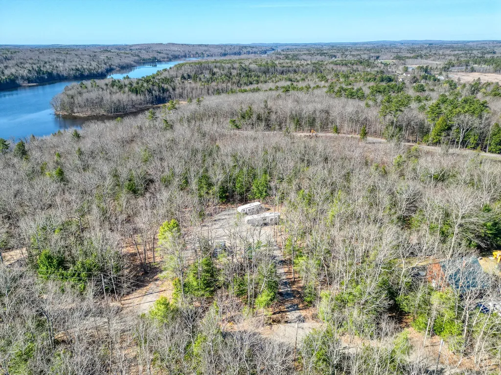 41 Cain Lane West Gardiner ME 04345