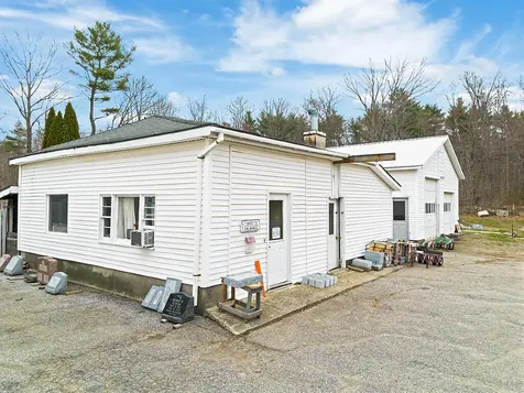 585 Riverside Drive Augusta ME 04330
