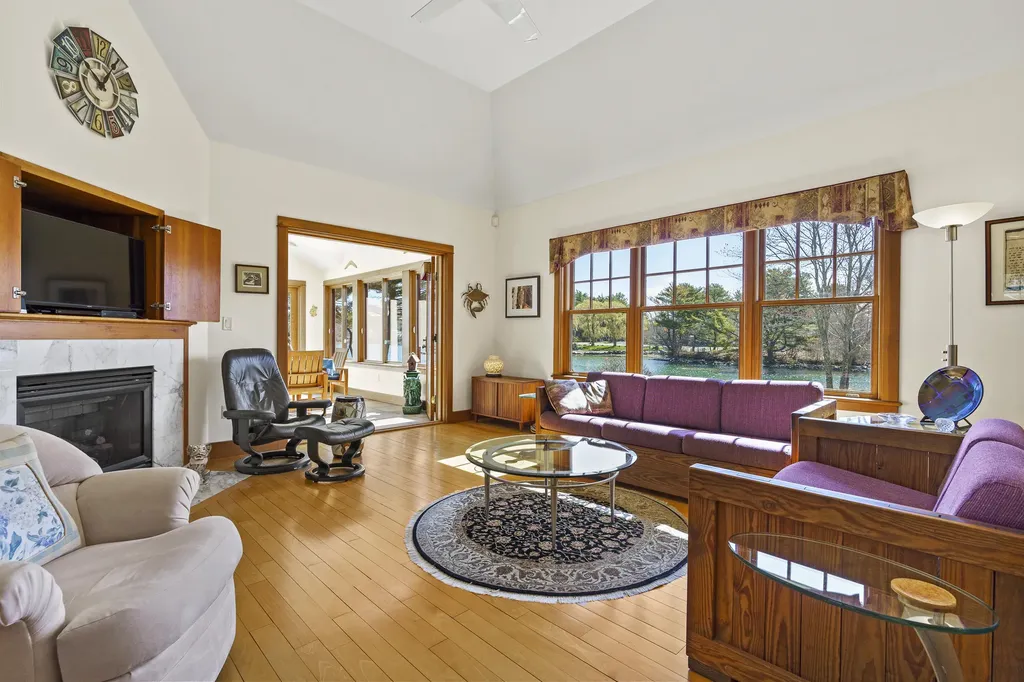 27 Riverview Drive York ME 03909