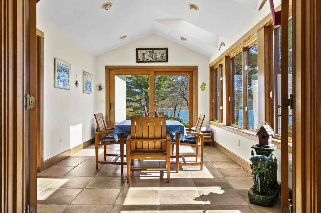 27 Riverview Drive York ME 03909
