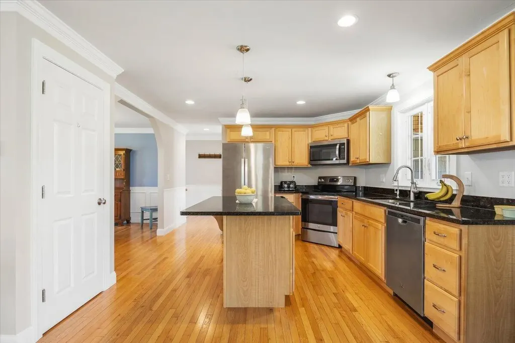 17 Shiers Meadow Drive Gorham ME 04038
