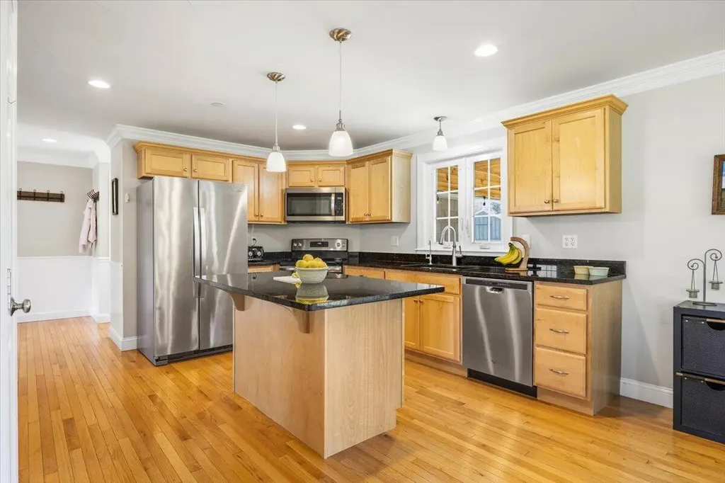 17 Shiers Meadow Drive Gorham ME 04038