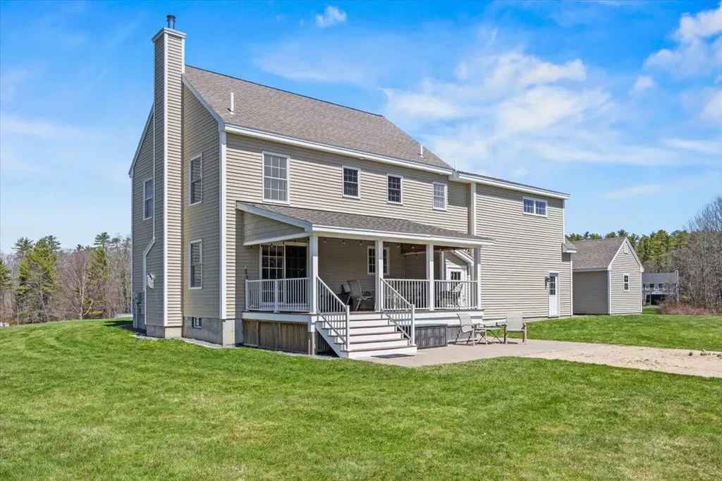 17 Shiers Meadow Drive Gorham ME 04038