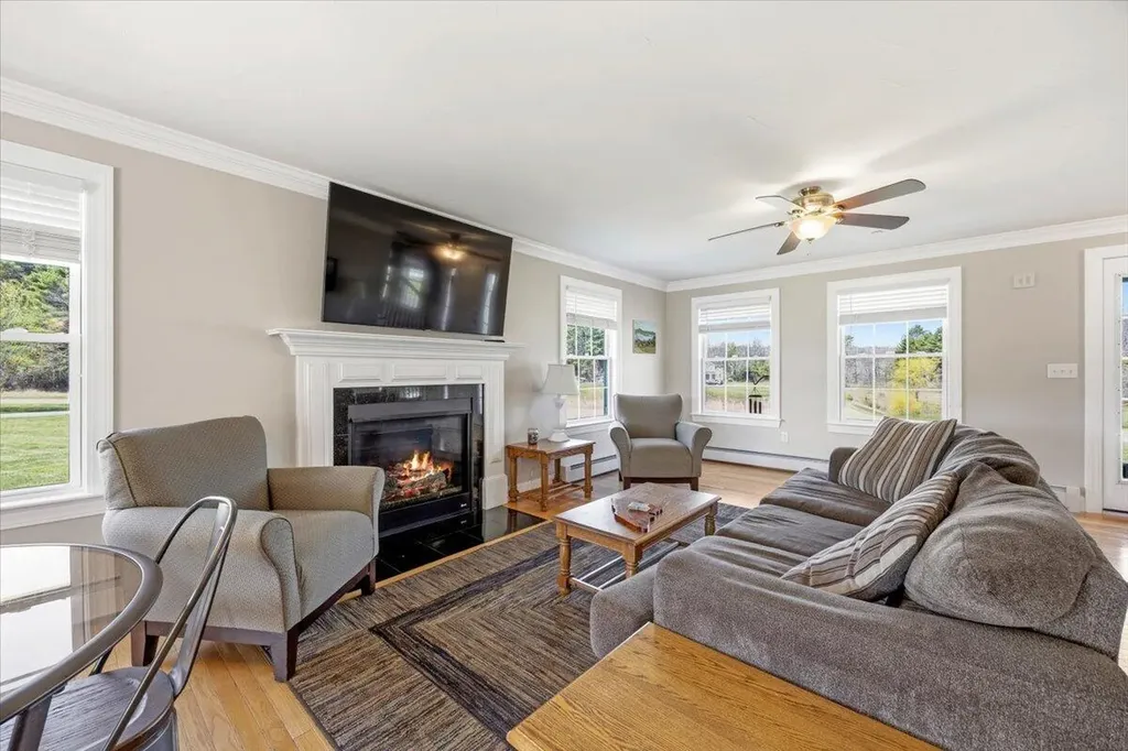 17 Shiers Meadow Drive Gorham ME 04038