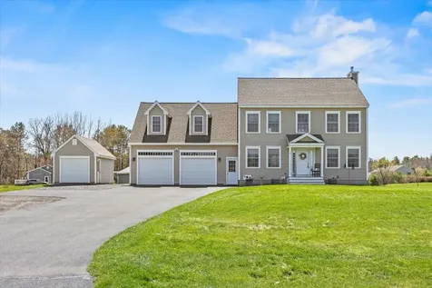 17 Shiers Meadow Drive Gorham ME 04038