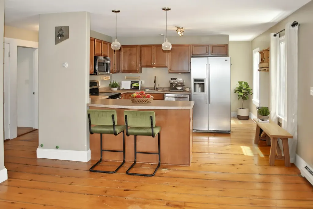 20 Oak Grove Avenue Bath ME 04530