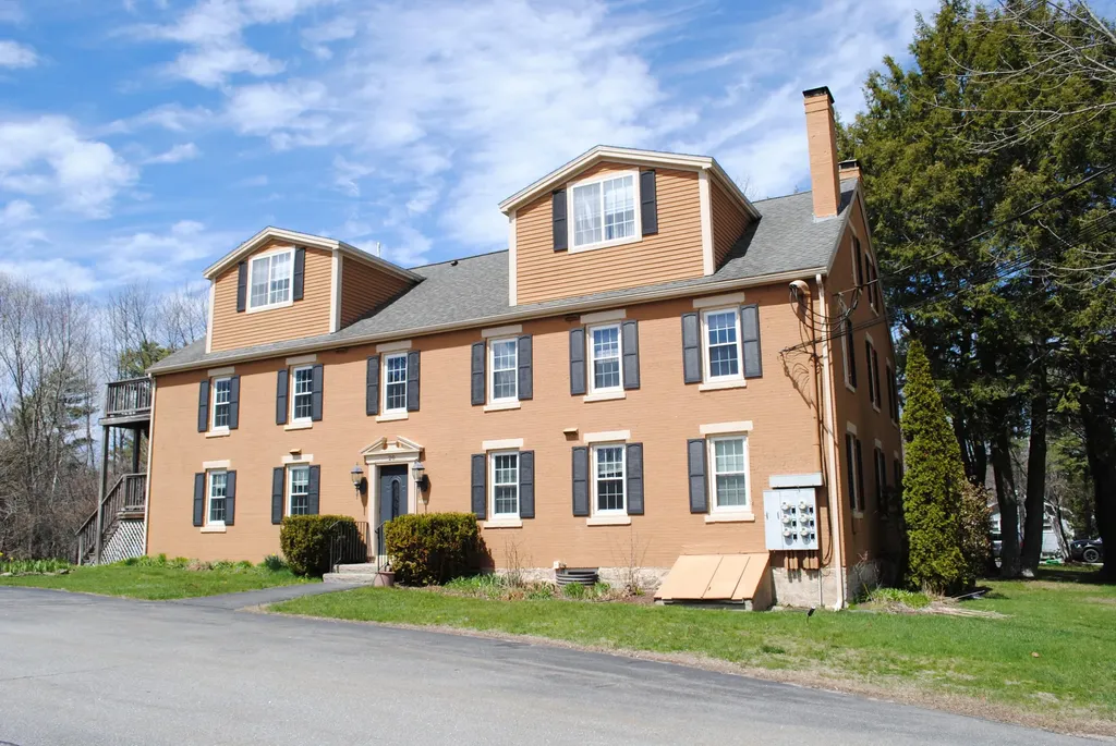 20 Oak Grove Avenue Bath ME 04530