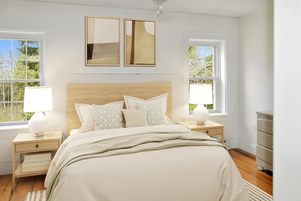 20 Oak Grove Avenue Bath ME 04530