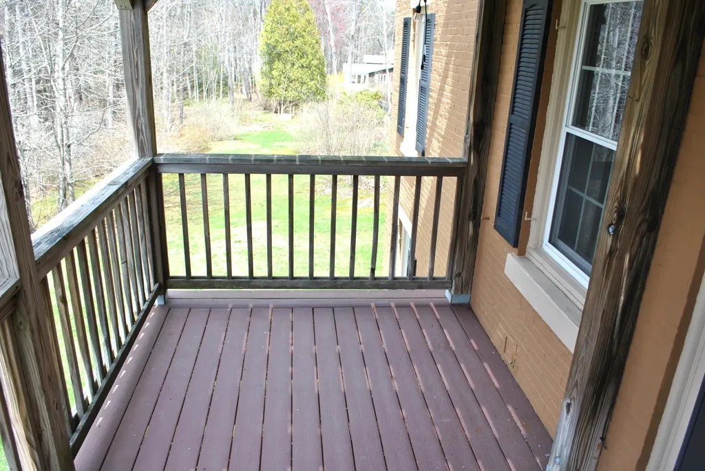20 Oak Grove Avenue Bath ME 04530