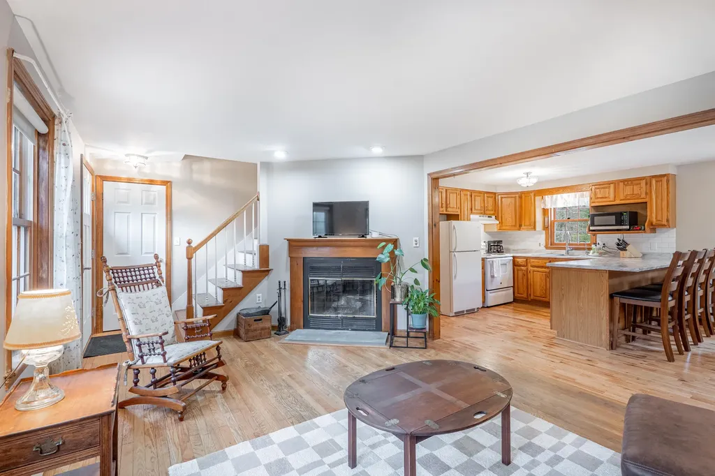 19 Woodridge Drive Standish ME 04085