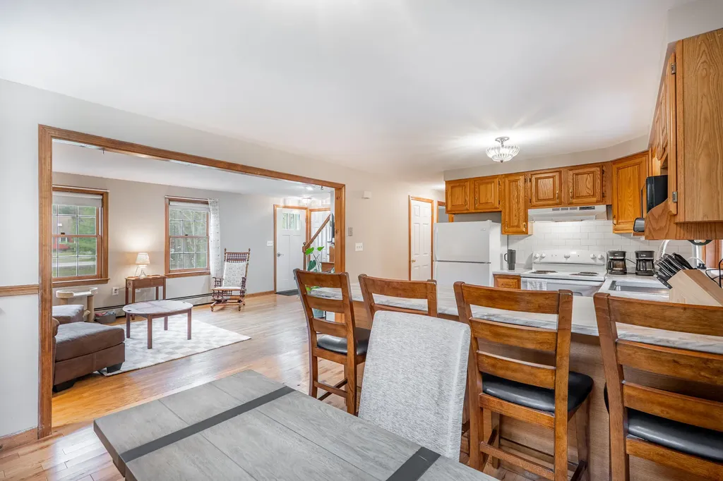 19 Woodridge Drive Standish ME 04085