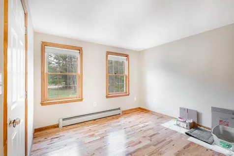 19 Woodridge Drive Standish ME 04085