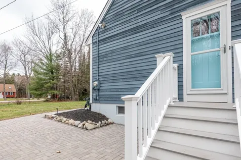 19 Woodridge Drive Standish ME 04085