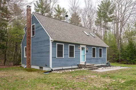 19 Woodridge Drive Standish ME 04085