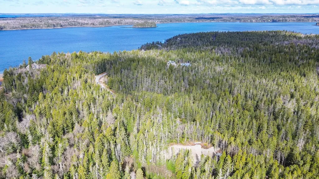 62 Yoho Head Road Machiasport ME 04655