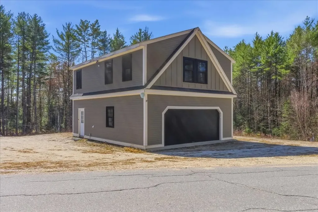 471 Bisbeetown Road Waterford ME 04088