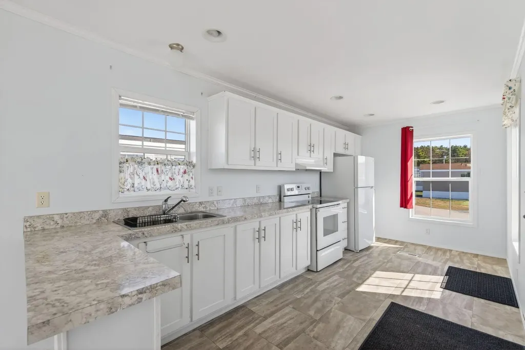 66 Scarponi Drive Brunswick ME 04011