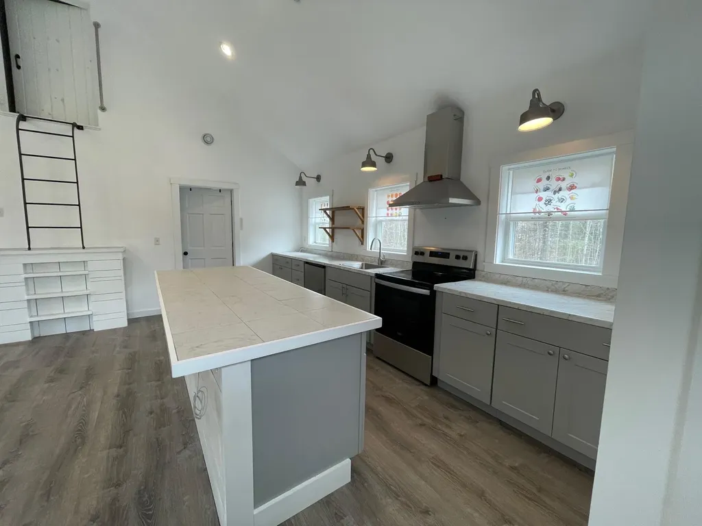 36 Ledgewood Drive Saint George ME 04860
