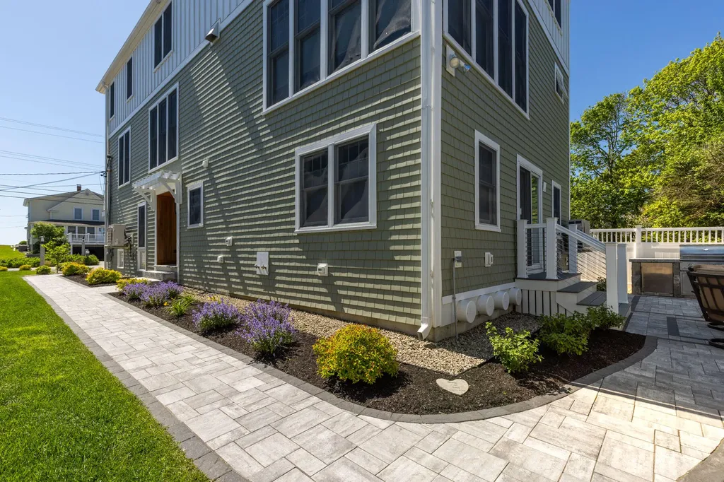 470 Ocean Avenue Wells ME 04090
