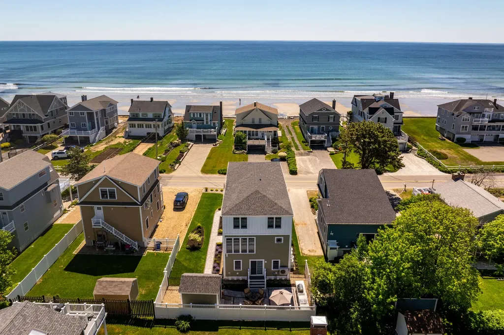 470 Ocean Avenue Wells ME 04090