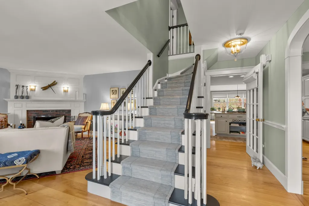 8 Old Seabury Road York ME 03909