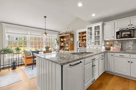 8 Old Seabury Road York ME 03909