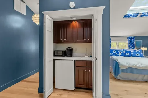 8 Old Seabury Road York ME 03909