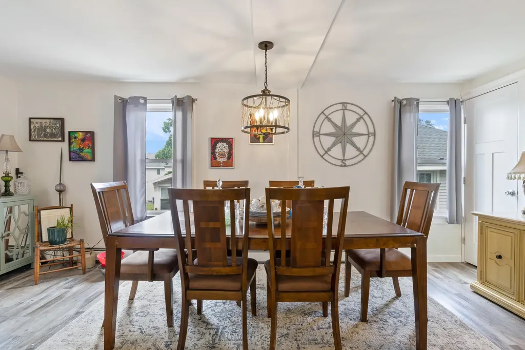 32 W W. Old Orchard Avenue Old Orchard Beach ME 04064