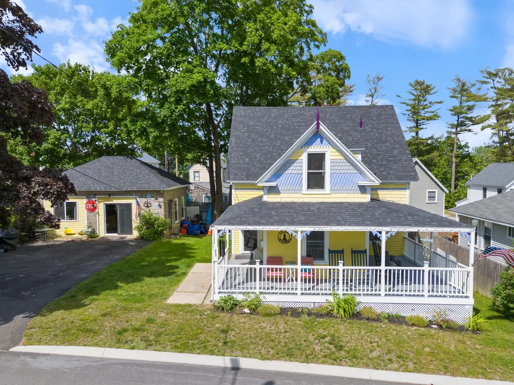 32A W Old Orchard Avenue Old Orchard Beach ME 04064