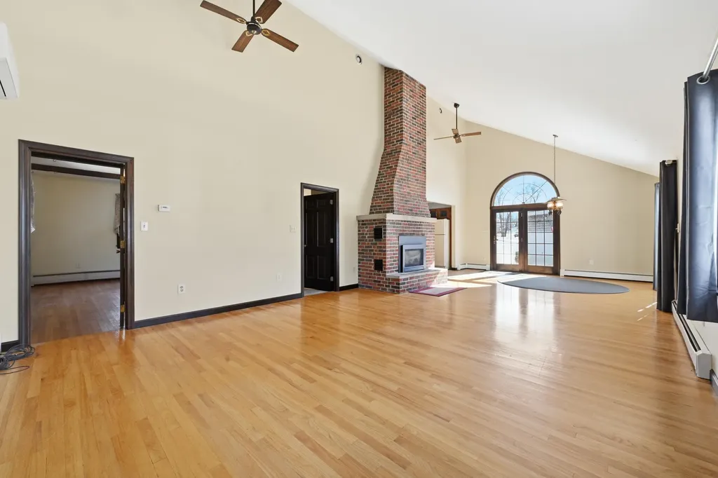 1210 Lakeview Drive China ME 04358