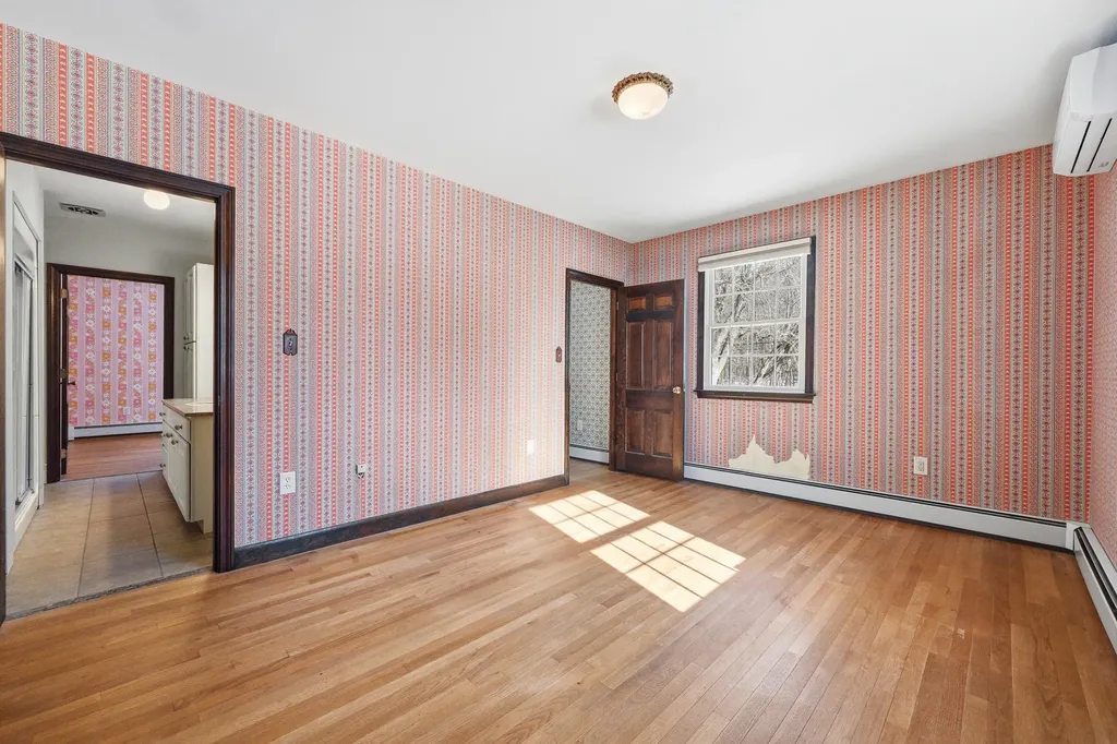 1210 Lakeview Drive China ME 04358
