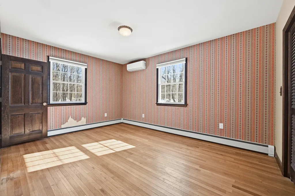 1210 Lakeview Drive China ME 04358