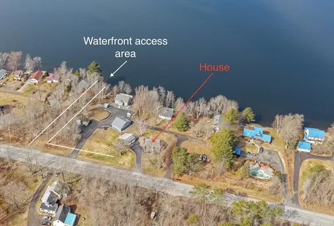 1210 Lakeview Drive China ME 04358